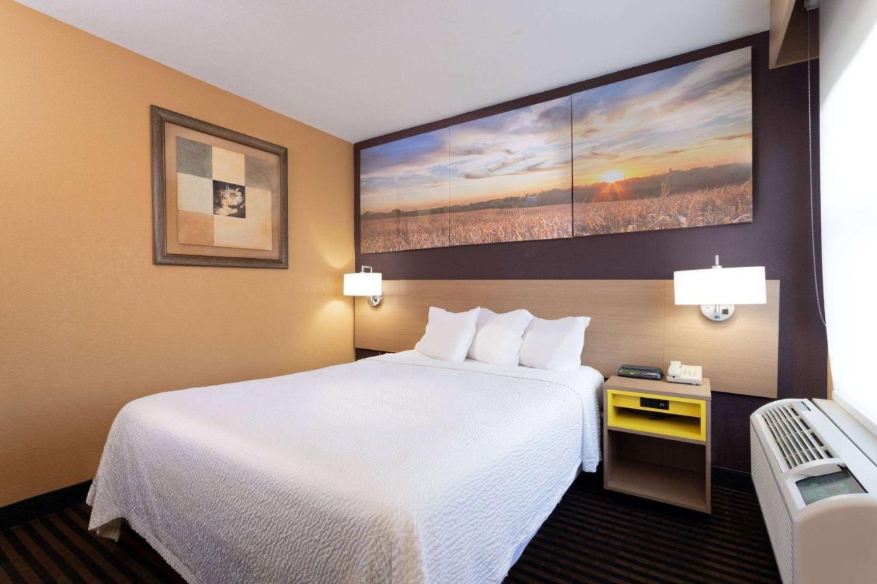 Days Inn By Wyndham Anderson In Bagian luar foto